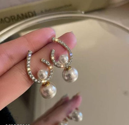 Elegant Zircon Pearl Stone Earrings Material Alloy For Girls